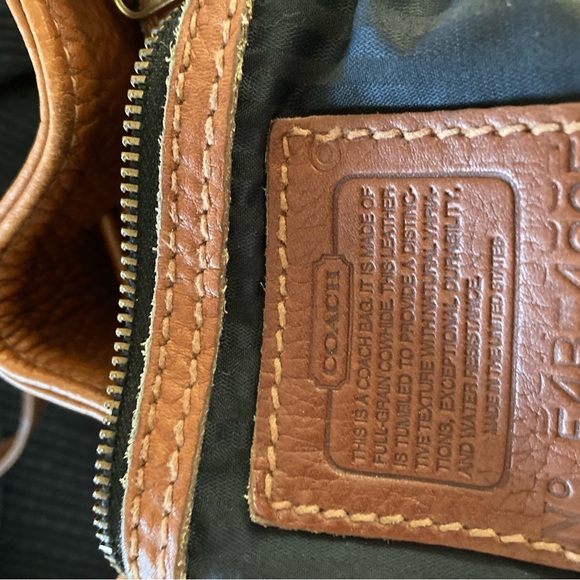 Vintage Leather Coach Bucket Bag - Picture 5 of 6